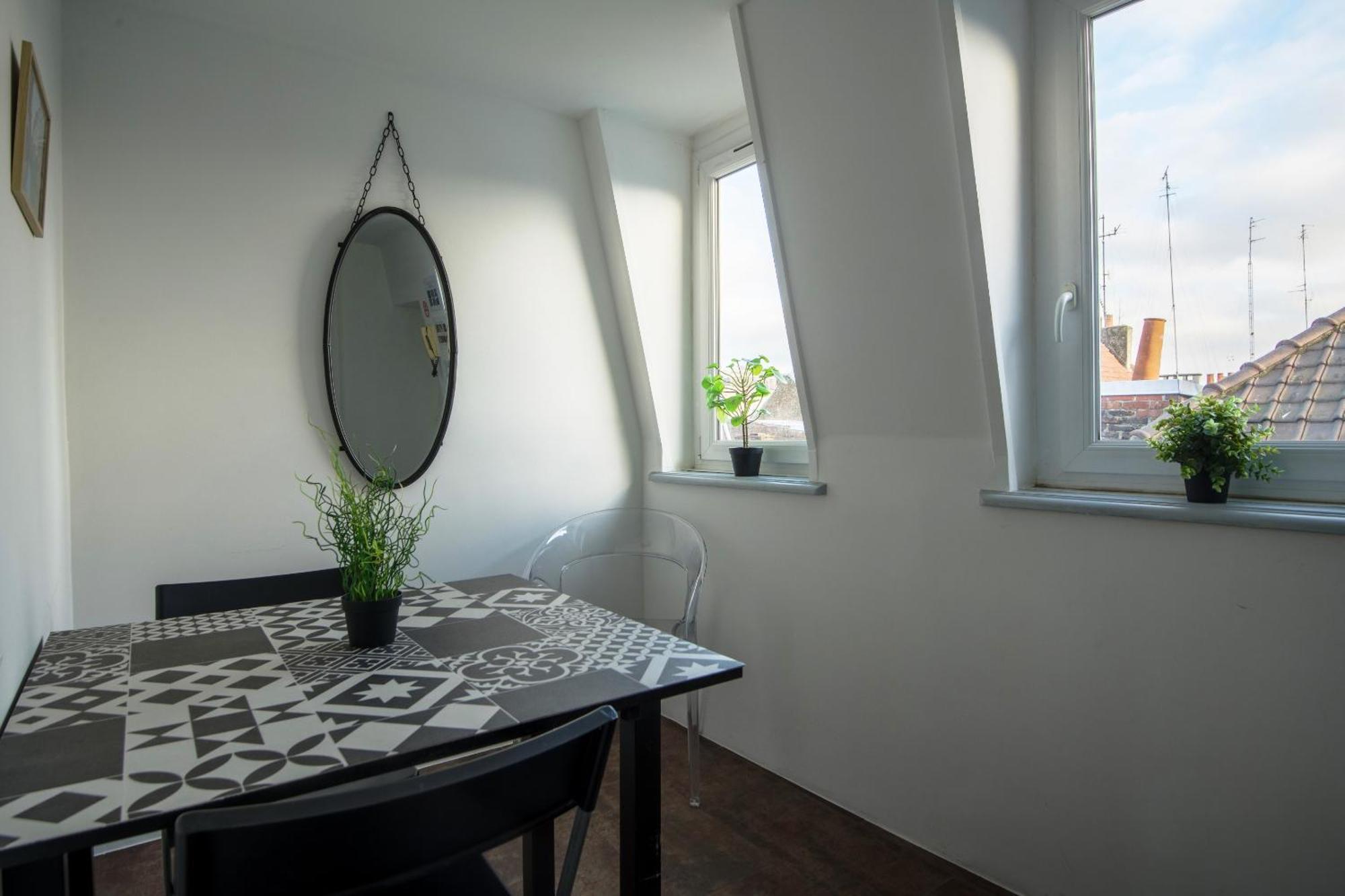 Royale Apartments Vieux Lille 24H24H Access Zewnętrze zdjęcie
